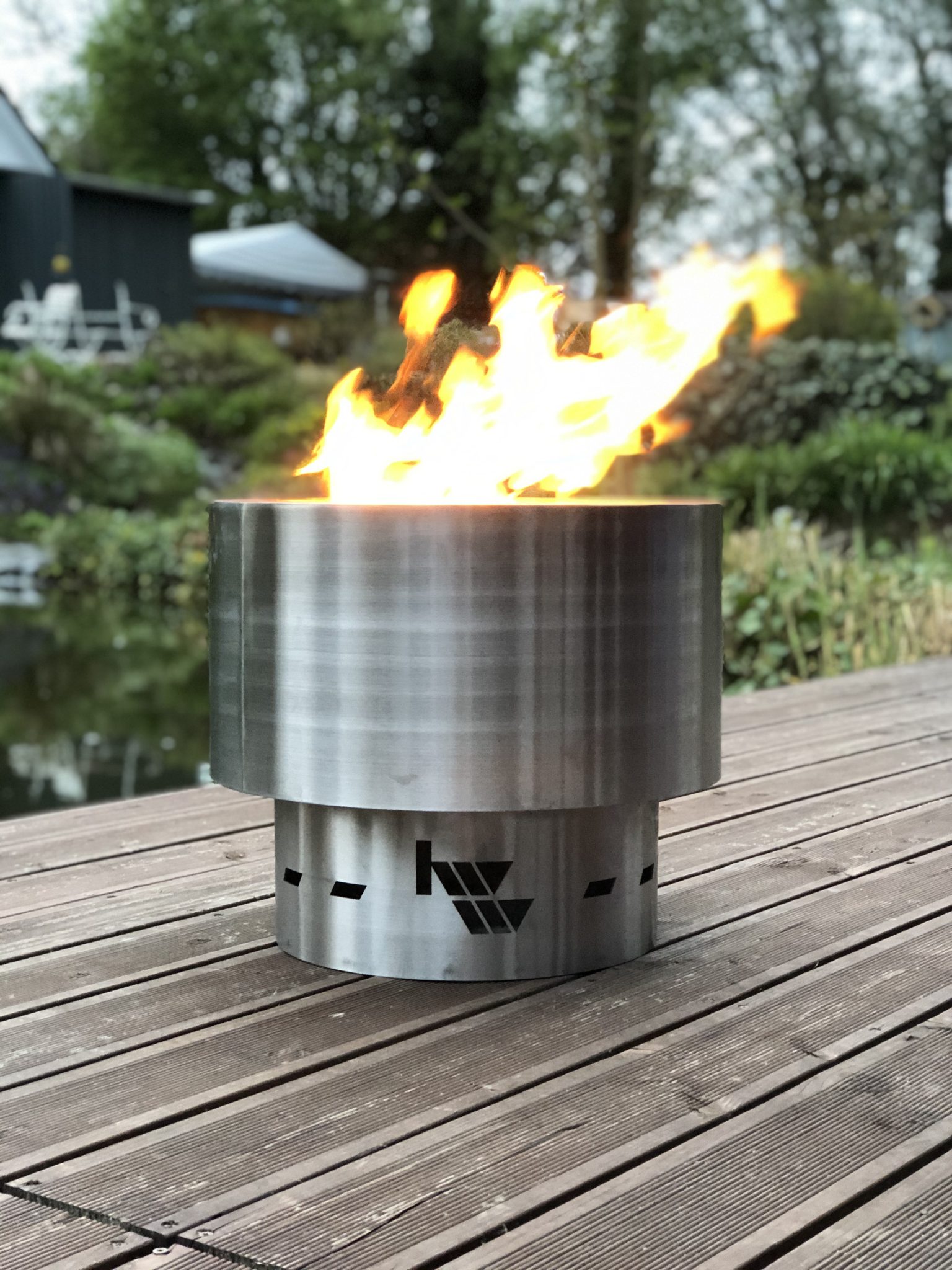 Pellet Feuerstelle aus Edelstahl – Metalldesign H. von Weyhe GmbH & Co. KG